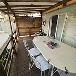 Camping Mobilhome Situé Côté Et Côté Campagne Beaune (Cote d'Or)