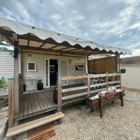 Mobilhome Situe Cote Et Cote Campagne Campingplads Beaune (Cote d'Or)