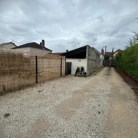Mobilhome Situe Cote Et Cote Campagne