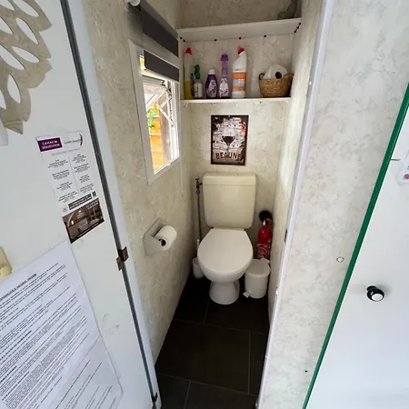 Campsite Mobilhome Situe Cote Et Cote Campagne