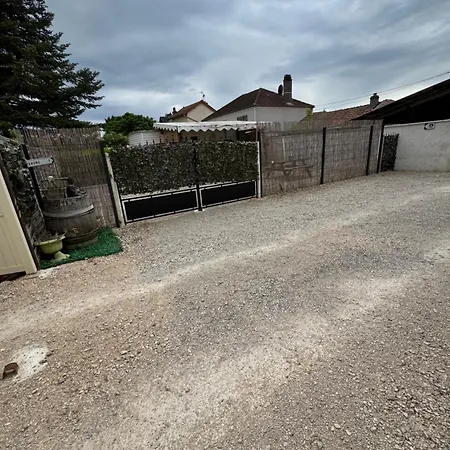 Mobilhome Situe Cote Et Cote Campagne Kemp Beaune (Cote d'Or)