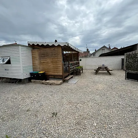 Mobilhome Situe Cote Et Cote Campagne Campsite Beaune (Cote d'Or)