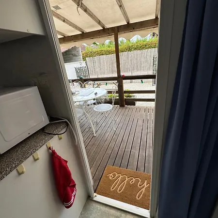 Mobilhome Situe Cote Et Cote Campagne