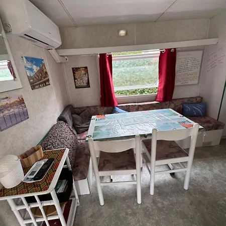 Mobilhome Situe Cote Et Cote Campagne Campsite