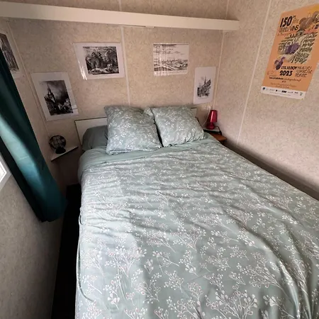 Mobilhome Situe Cote Et Cote Campagne * Beaune (Cote d'Or)