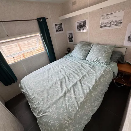 Mobilhome Situe Cote Et Cote Campagne Kemp *