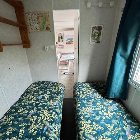 Kemp Mobilhome Situe Cote Et Cote Campagne *