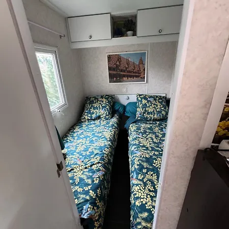 Mobilhome Situe Cote Et Cote Campagne Campsite