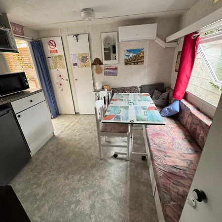 Mobilhome Situe Cote Et Cote Campagne