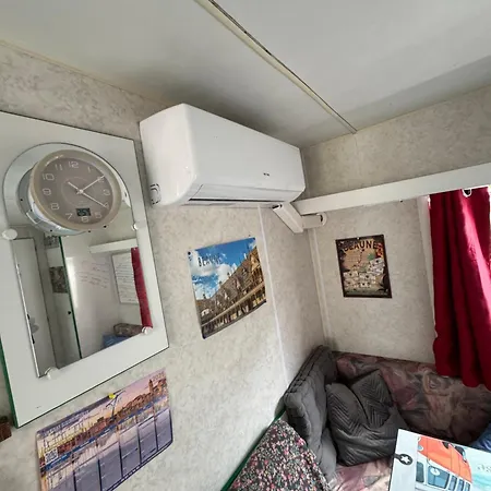 Mobilhome Situe Cote Et Cote Campagne * Beaune (Cote d'Or)