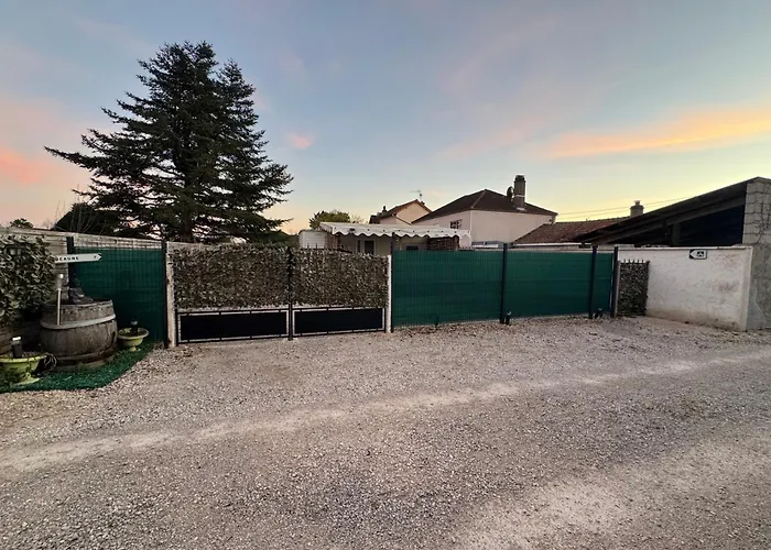 Mobilhome Situe Cote Et Cote Campagne Campsite *