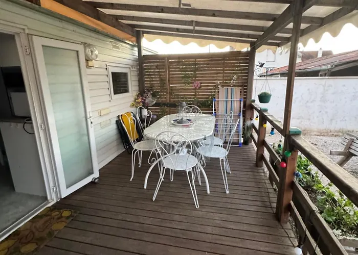 Mobilhome Situe Cote Et Cote Campagne *